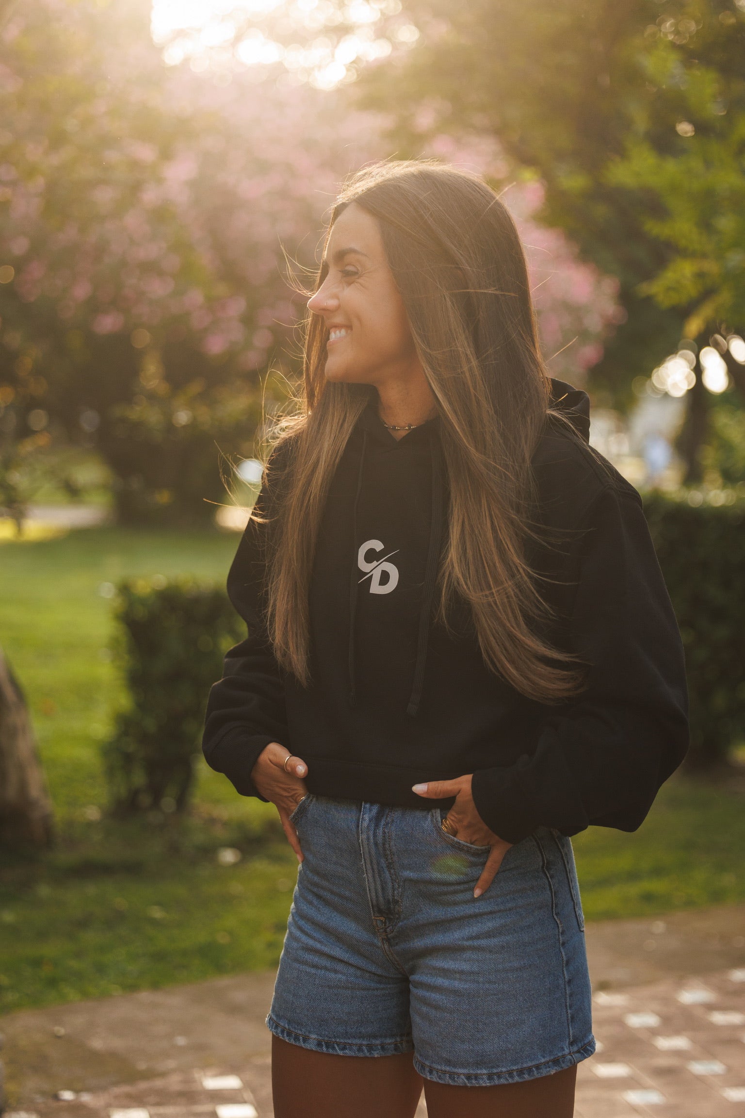 SUDADERA CROPTOP CD REFLECTANTE