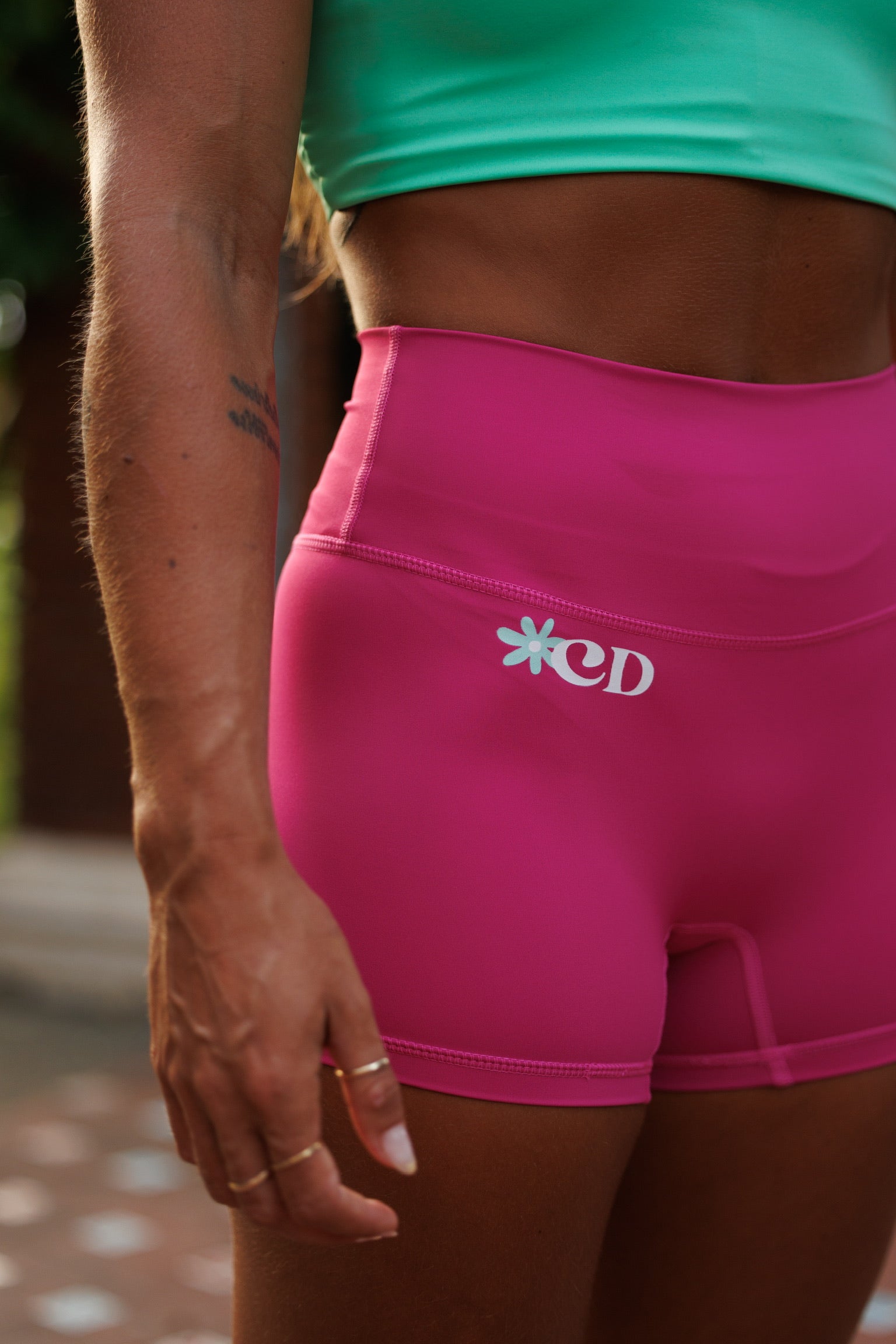PANTALON CORTO 8cm ROSA