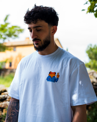 CAMISETA DEBI METER MAS PESO  OVER